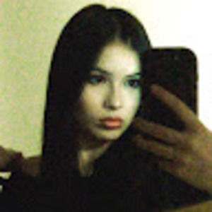 Meet your Posher, Gabriela sophia